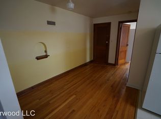 150 Division St APT 3, Madison, WI 53704