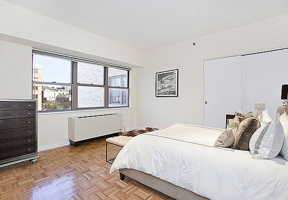 5th image of 756 Washington St APT 11B