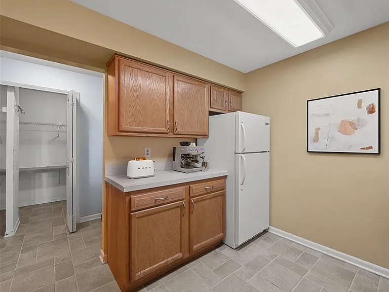 101 Fieldcrest St — Photo 12