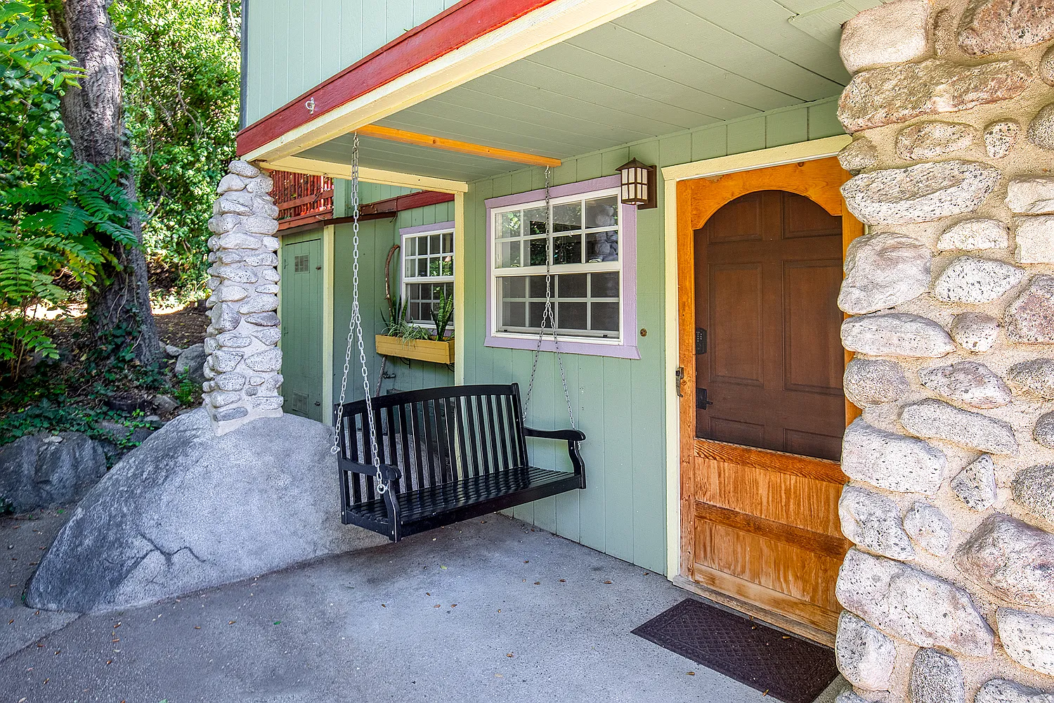 2 bed, 800 sqft, $3,495 — Photo 1