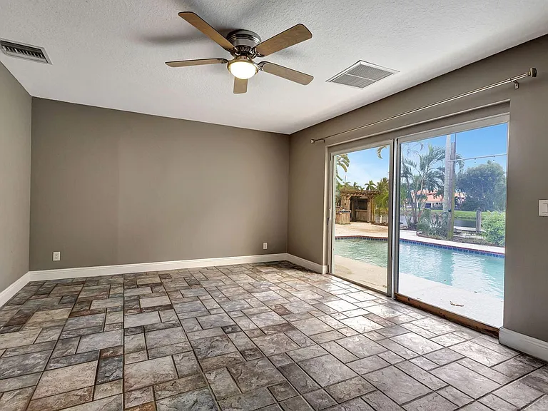1402 Cormorant Rd #1402 — Photo 17