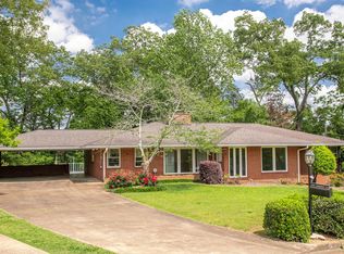 8 N Lynncrest Dr, Chattanooga, TN 37411