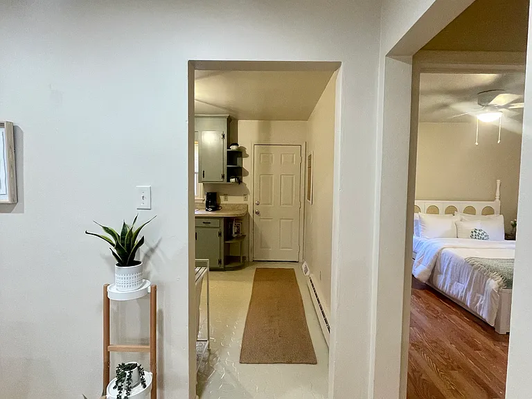 Entry to Kitchen