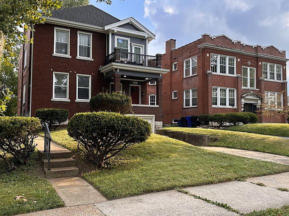 2nd image of 7120 Forsyth Blvd #2F