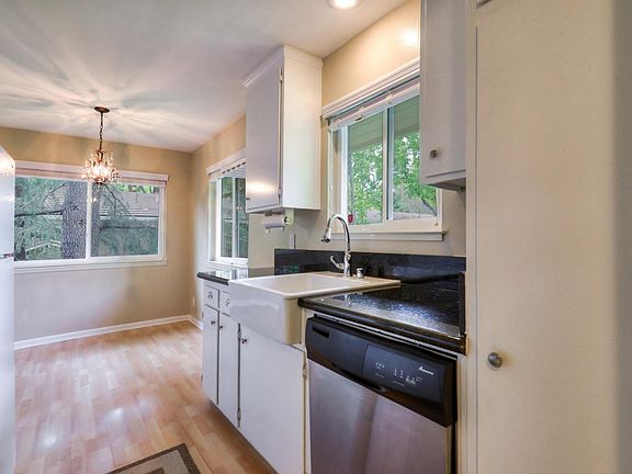 4th image of 420 Alberto Way Unit 29