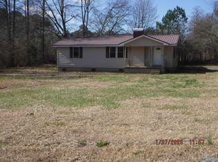 22 Red Hill Church Rd, Attalla, AL 35954