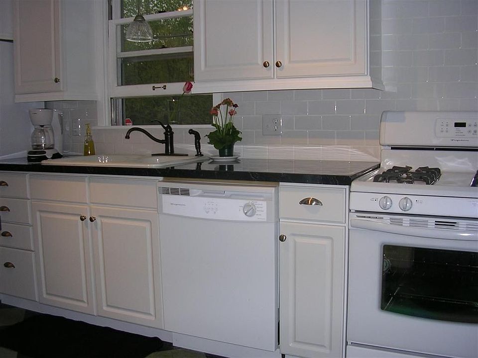 1st image of 2080 Monroe Ave NW