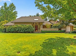 1491 Victorian Way, Eugene, OR 97401