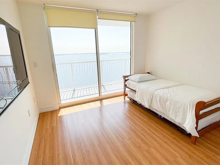 1200 Brickell Bay Dr #1702 — Photo 10