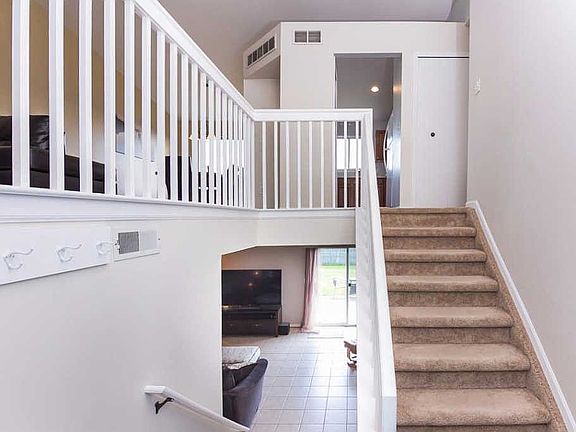 4th image of 7331 Spy Glass Ln