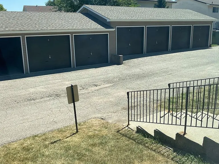 425 Colby Rd — Photo 8