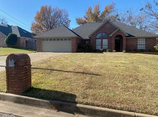 19120 Greenleaf Dr, Flint, TX 75762