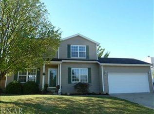 2811 Clearwater Ave, Bloomington, IL 61704