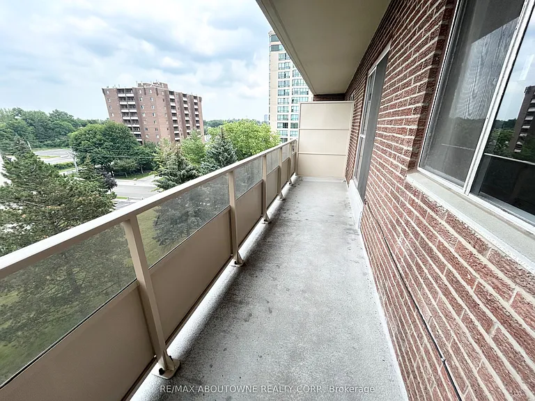 101 Millside Dr #607 — Photo 12