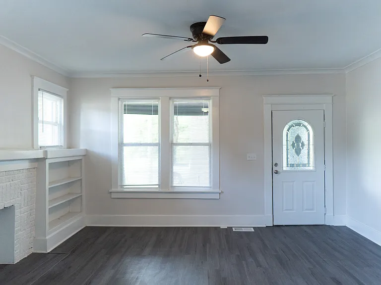 1719 Holman Ave — Photo 2