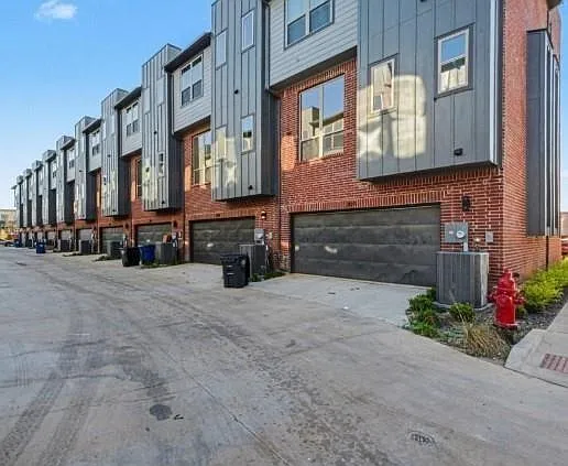 2524 Havenhurst St #102 — Photo 26