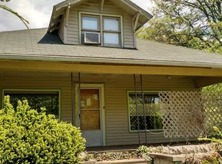 1615 N Reed Station Rd, Carbondale, IL 62901