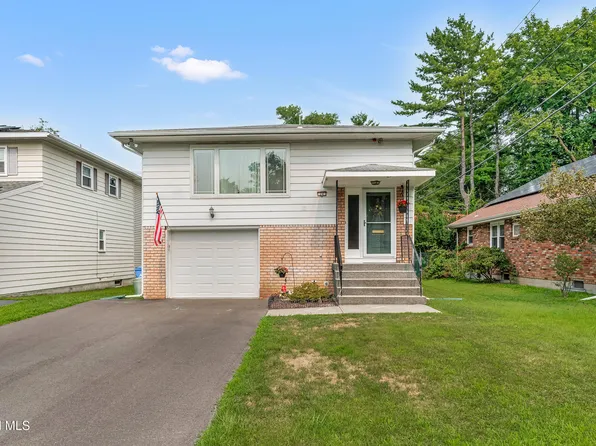 74 Kakely Street, Albany, NY 12208