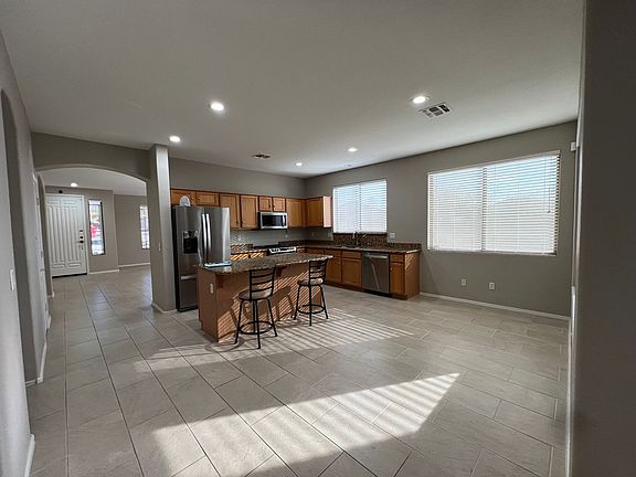 5th image of 1717 W Glenhaven Dr