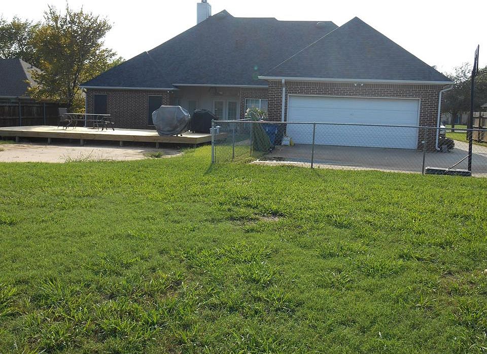 2nd image of 111 Chrissa Dr