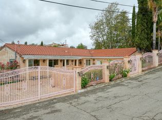 4613 Reforma Rd, Woodland Hills, CA 91364