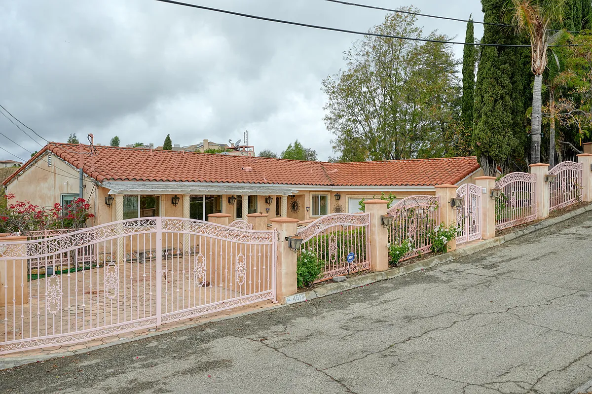 Building Photo - 4613 Reforma Rd