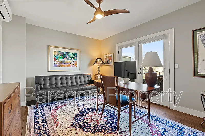 312 E 10th Ave