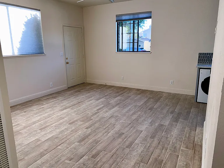 20012 Rodrigues Ave #A — Photo 11