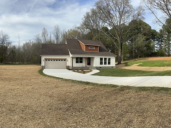 4th image of 211 Majestic Dr Lot 10&11