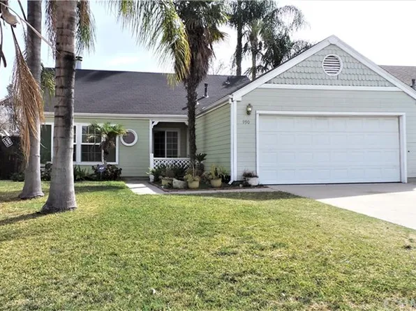 990 Torrey Pines Dr, Colton, CA 92324