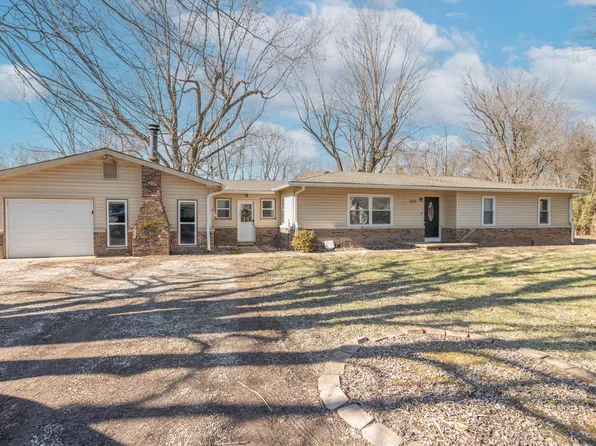 9400 N Bishop Ln, Mooresville, IN 46158