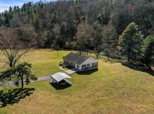 506 Indian Valley Rd NW, Radford, VA 24141