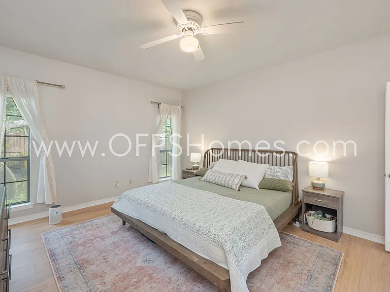 319 Sailfish Cir — Photo 17
