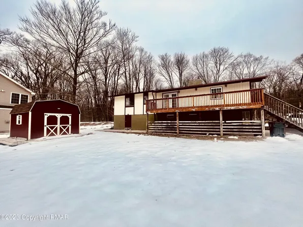 1201 Chickadee Dr, Pocono Summit, PA 18346