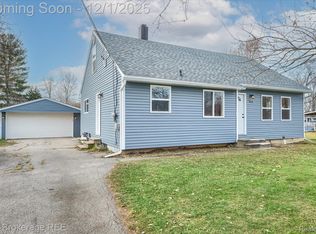 913 Moore St, Davison, MI 48423