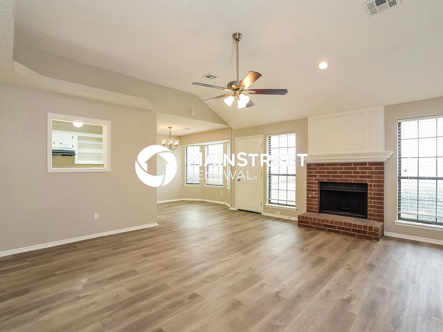 1624 Eagle Nest Dr — Photo 4