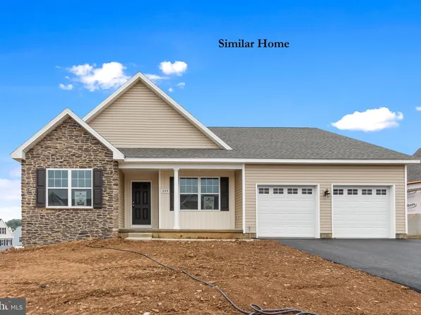 1005 Cypress Dr, York, PA 17408