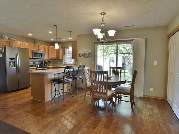 2nd image of 10421 N 149th Cir