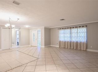 4469 Lakewood Blvd, Naples, FL 34112