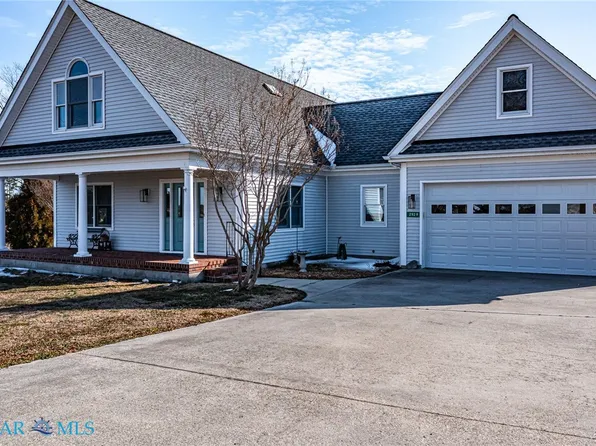 2929 Fleeton Rd, Reedville, VA 22539