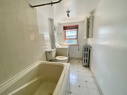 Rented by Highline Residential | media 30