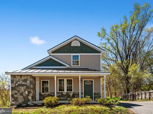 40 Ford Hill Rd, Augusta, WV 26704