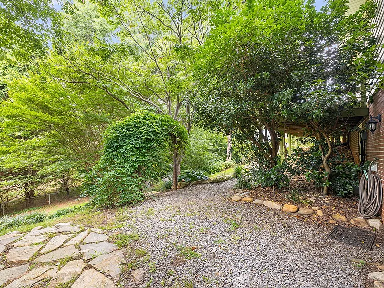 67 Cub Rd — Photo 31