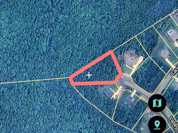 221 Valley Ridge Dr, Carrollton, GA 30116