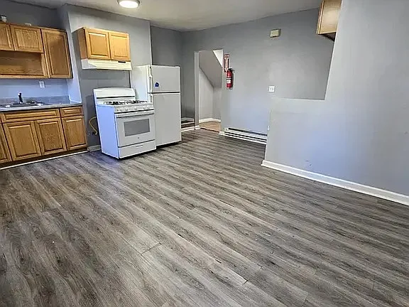 94 Main St #1 — Photo 2