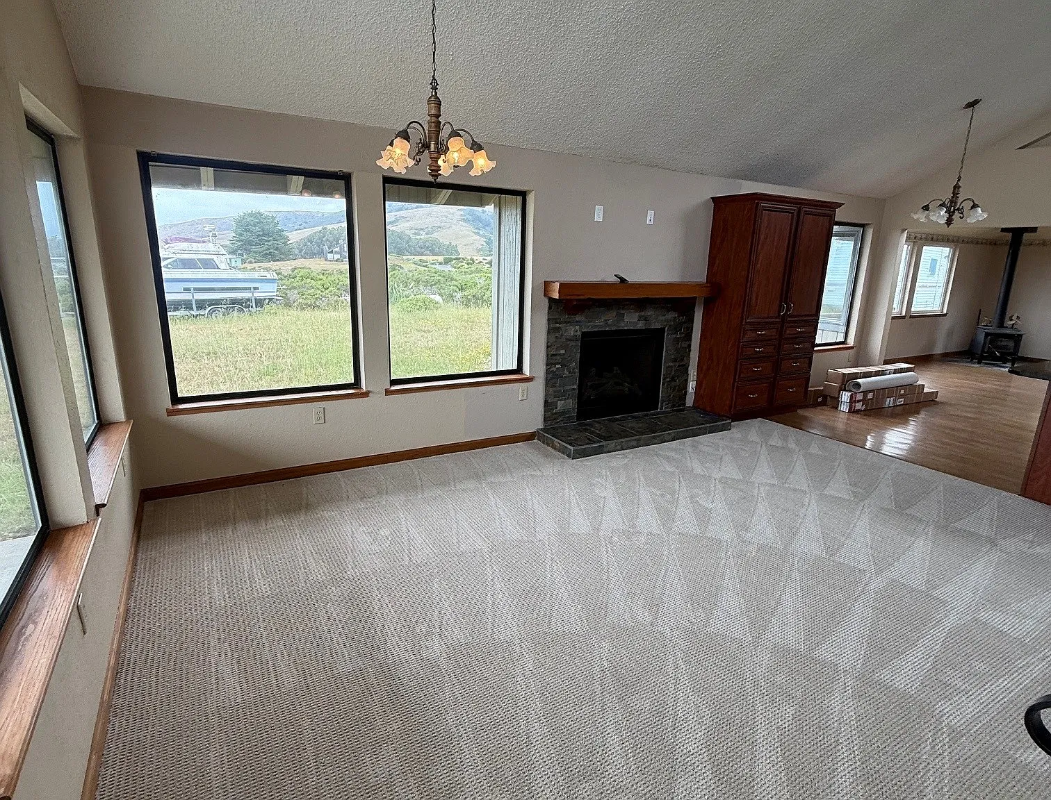 3 bed, 1196 sqft, $3,200 — Photo 4