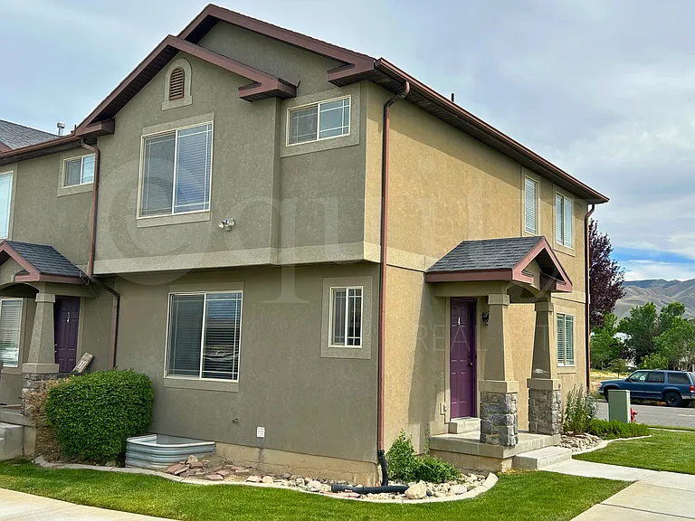 8045 N Plum Creek Dr #4 — Photo 1