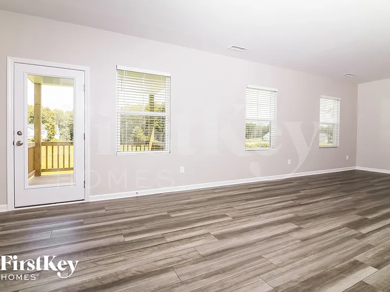 210 Soy Bean Ln — Photo 5