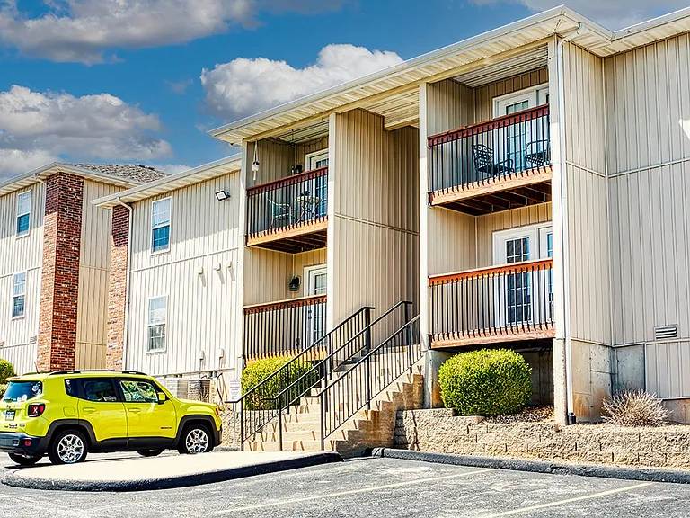 South Valley Apartments — Photo 4