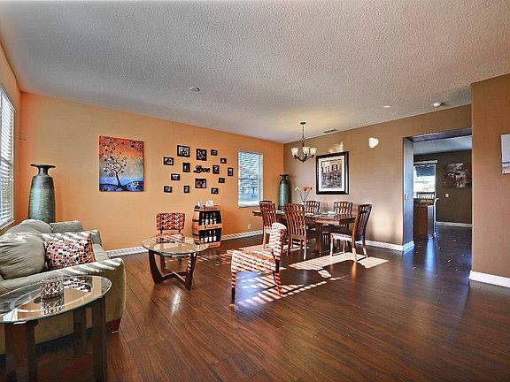 4th image of 612 Carriage Lake Way